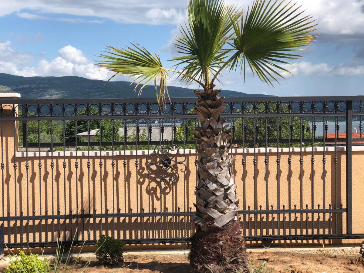 Villa Mir Pridraga Bagian luar foto