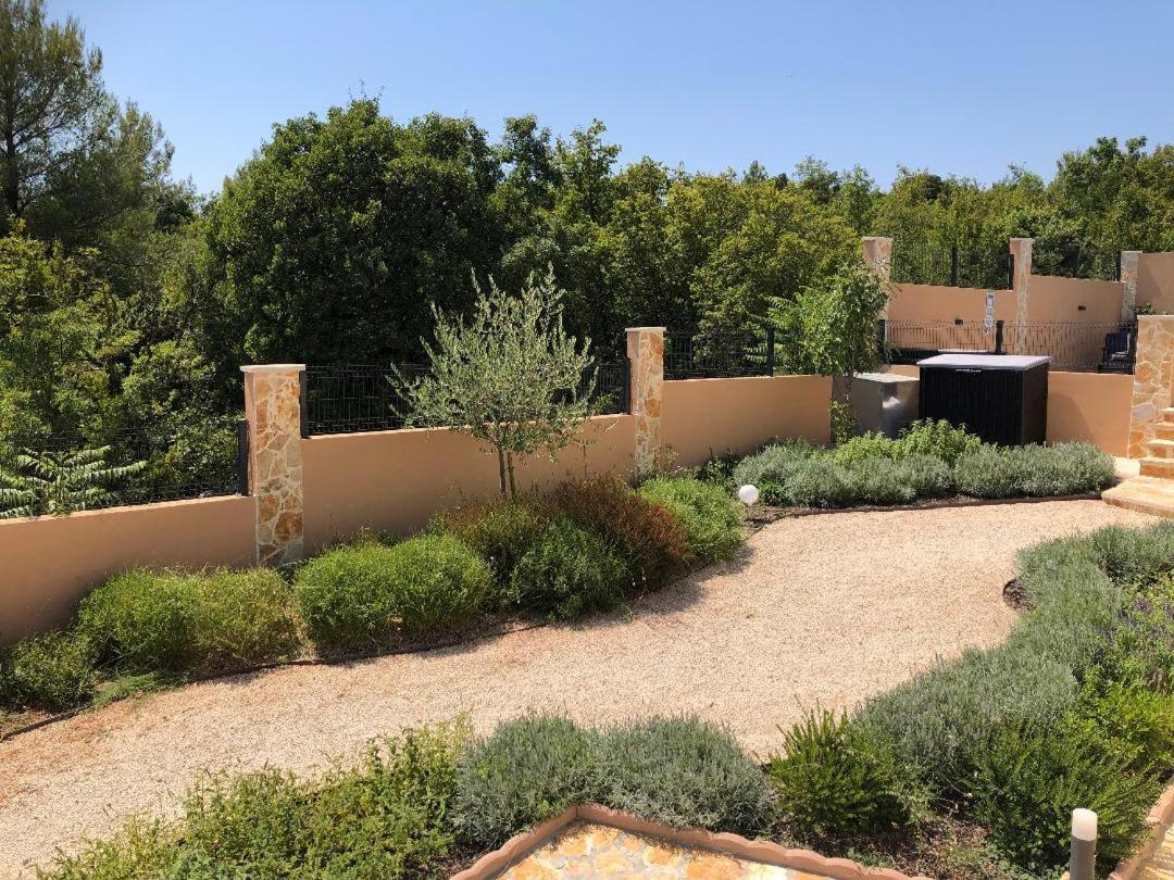 Villa Mir Pridraga Bagian luar foto
